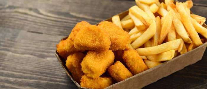 Kids Chicken Nuggets With Chips 